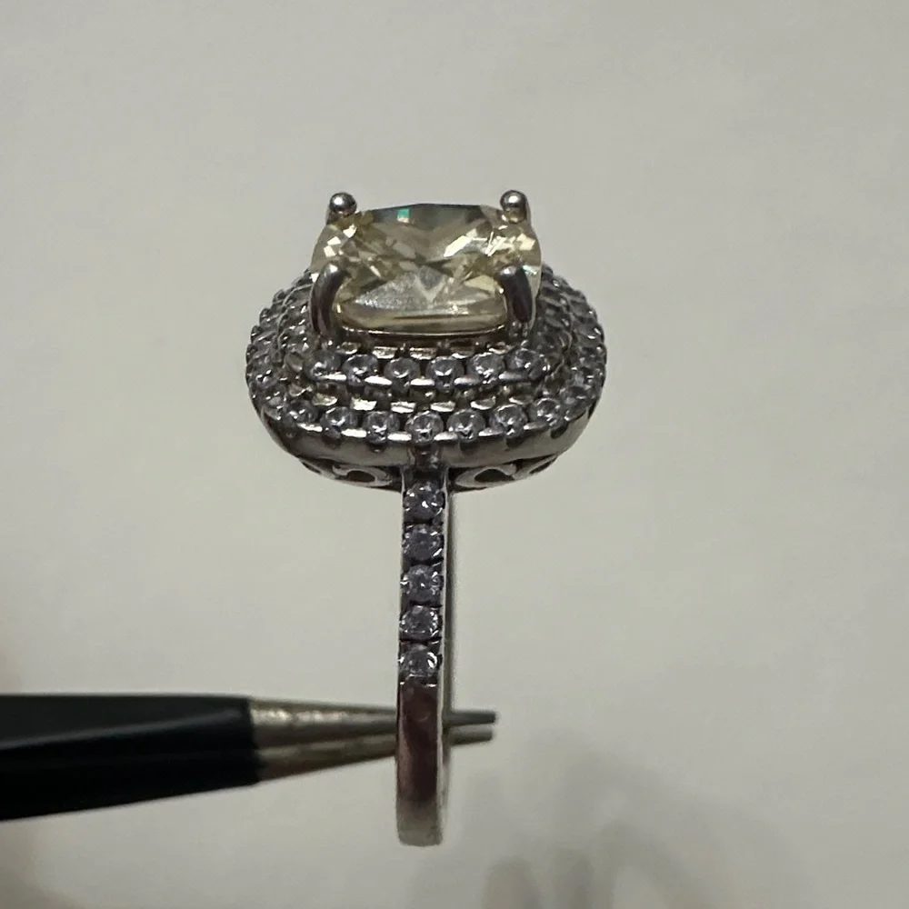 Elegant Silver and Gold-Toned Women's Ring